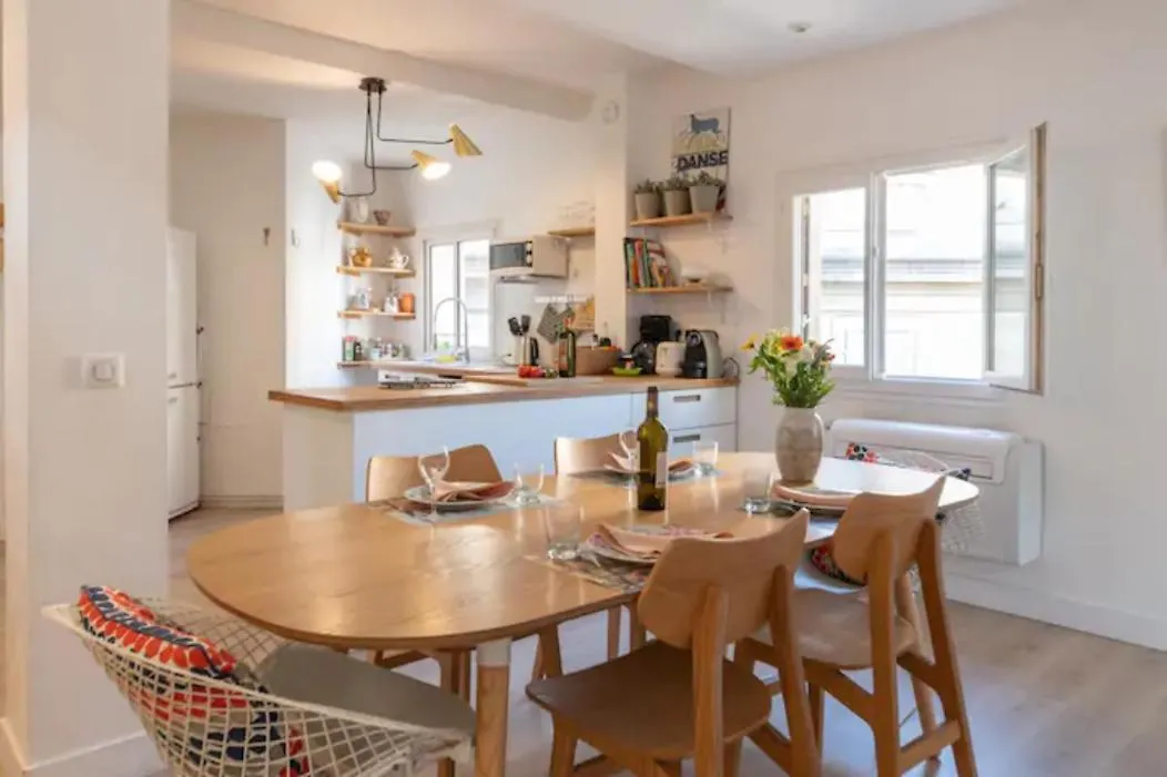 Magnifique Appartement De Charme Avec Vue Sur Le Palais Des Papes A Avignon Wifi Gratuit